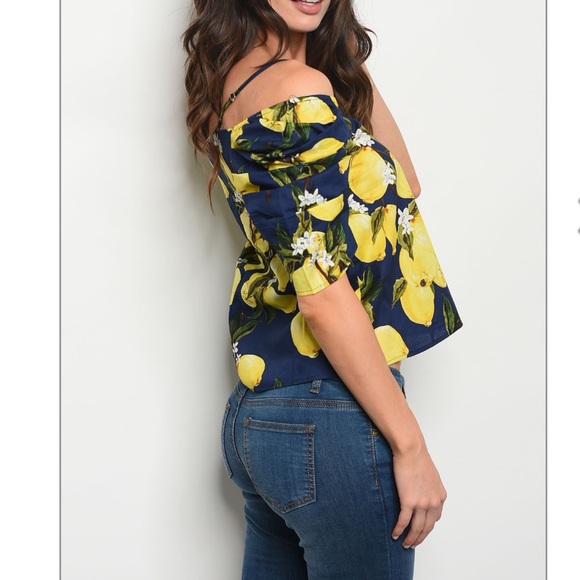 ☕️Puff Sleeve Citrus Top 🌟 - Picture 2 of 2